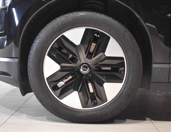 Volvo EX30 SUV 0,0 200 kw