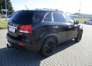 KIA Sorento 4