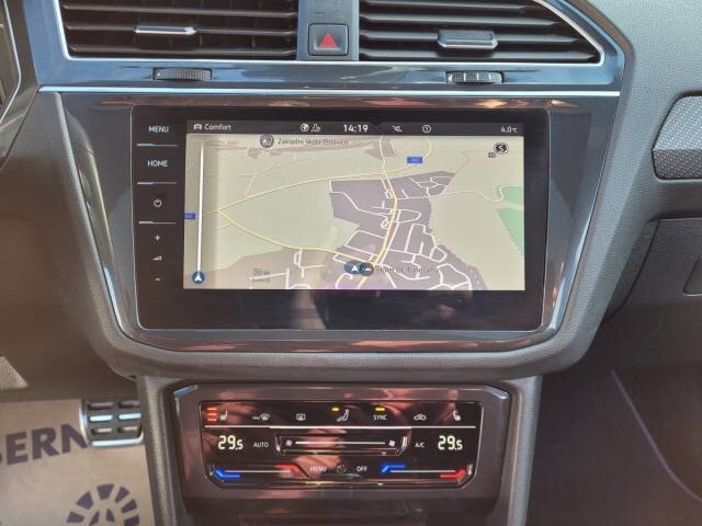 Volkswagen Tiguan SUV 2,0 l 235 kw