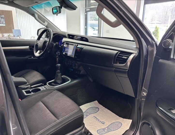 Toyota Hilux Pick-up 2,4 l 110 kw