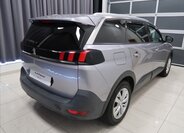Peugeot 5008 4