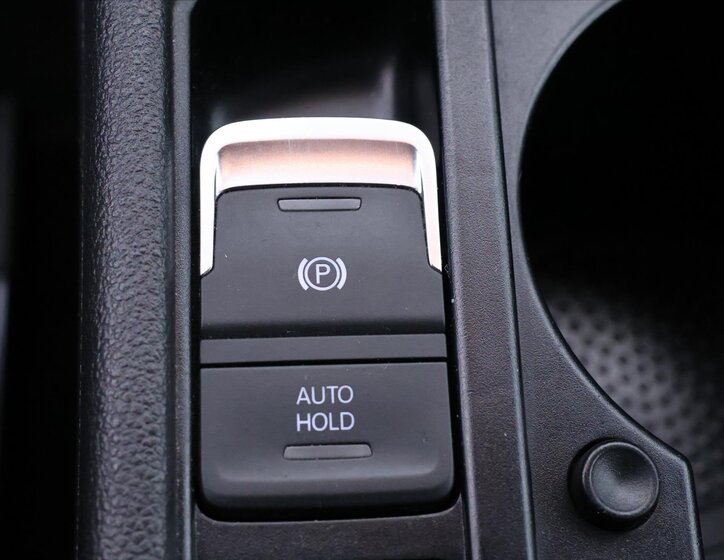 Volkswagen Touran Kombi 1,6 l 85 kw