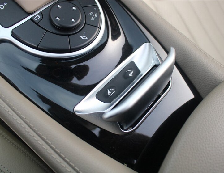 Mercedes-Benz SL Kabriolet 3,0 l 170 kw