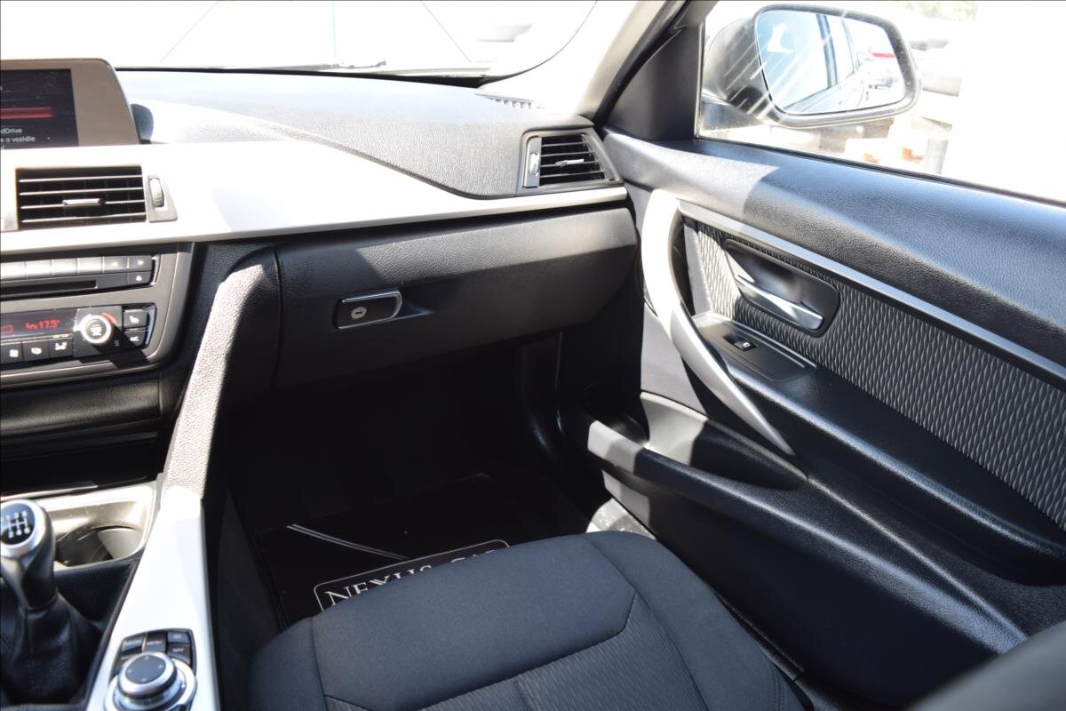 BMW Řada 3 Kombi 2,0 l 105 kw