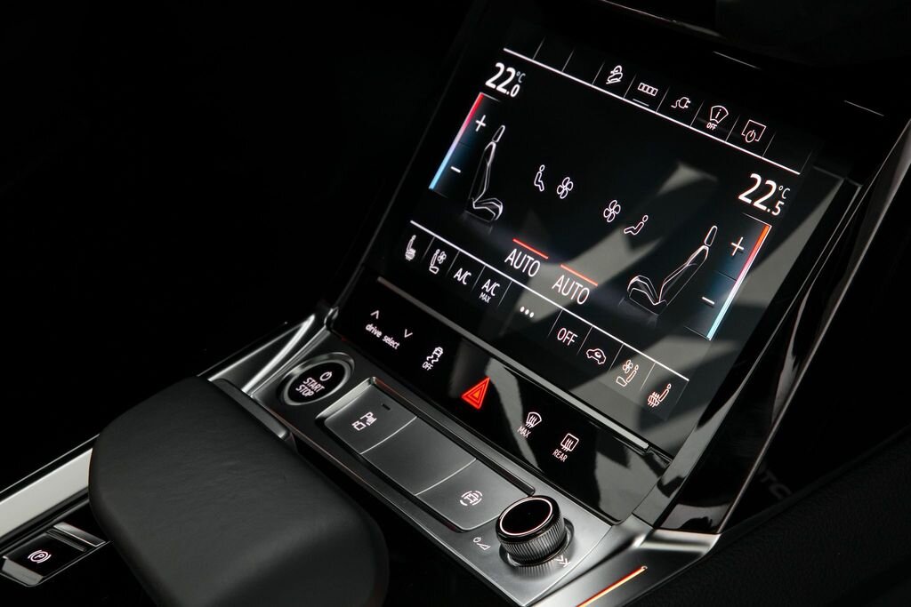 Audi e-tron SUV 0,0 300 kw