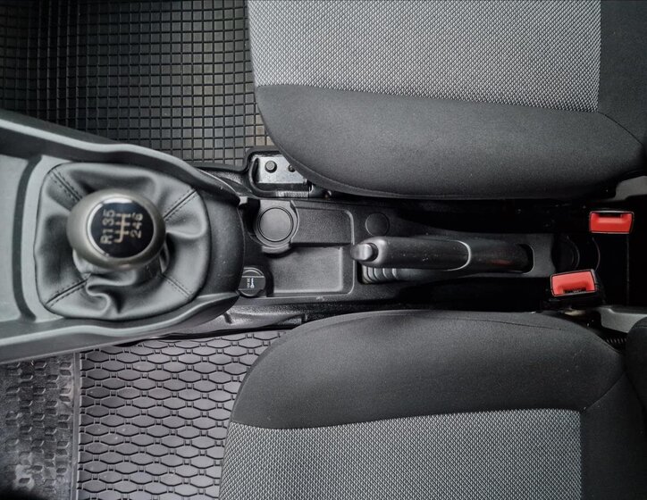 Fiat Dobló cargo Skříň 1,4 l 88 kw