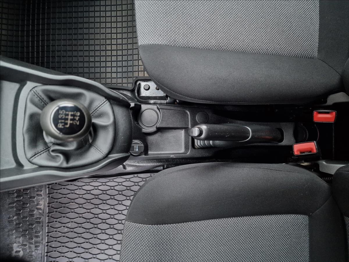 Fiat Dobló cargo Skříň 1,4 l 88 kw