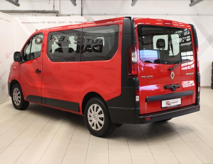 Renault Trafic 6