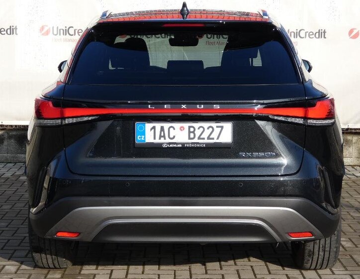Lexus RX 350h SUV / Terénní 2,5 l 140 kw