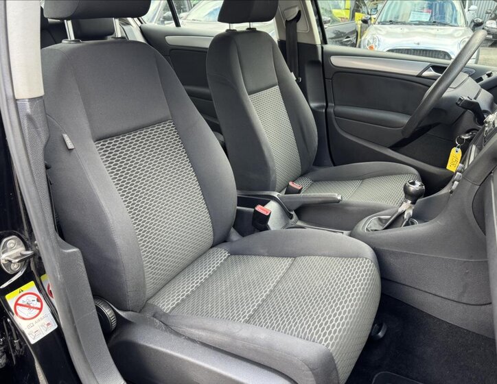 Volkswagen Golf Hatchback 1,6 l 77 kw