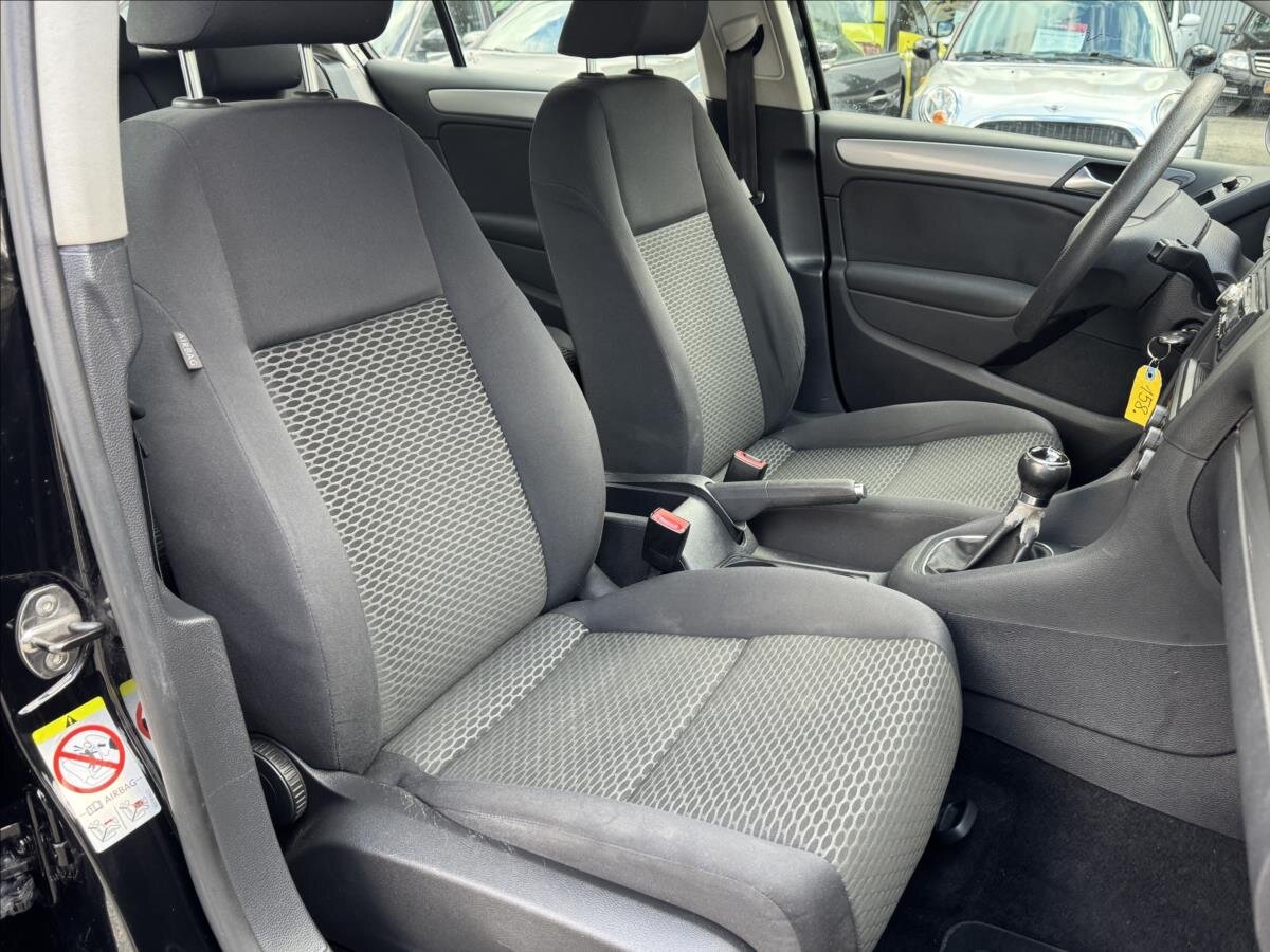 Volkswagen Golf Hatchback 1,6 l 77 kw