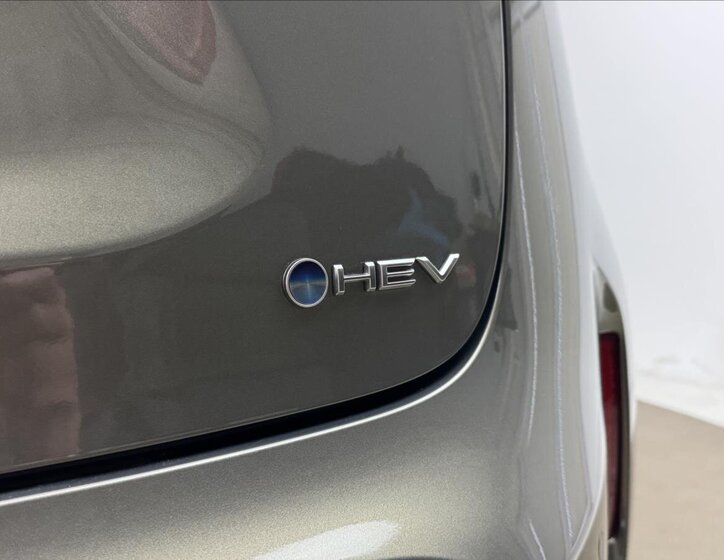 Toyota Yaris Cross SUV 1,5 l 96 kw