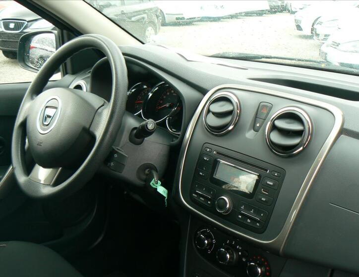 Dacia Sandero 14