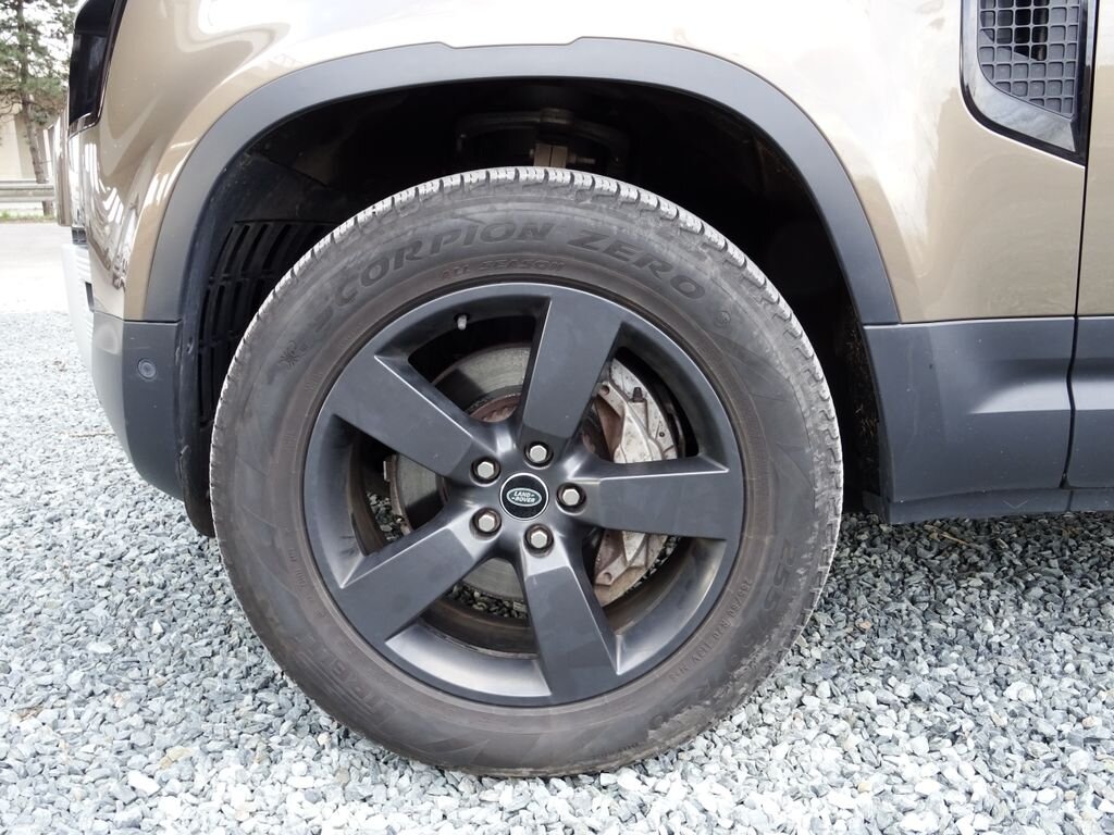 Land Rover Defender SUV / Terénní 3,0 l 221 kw