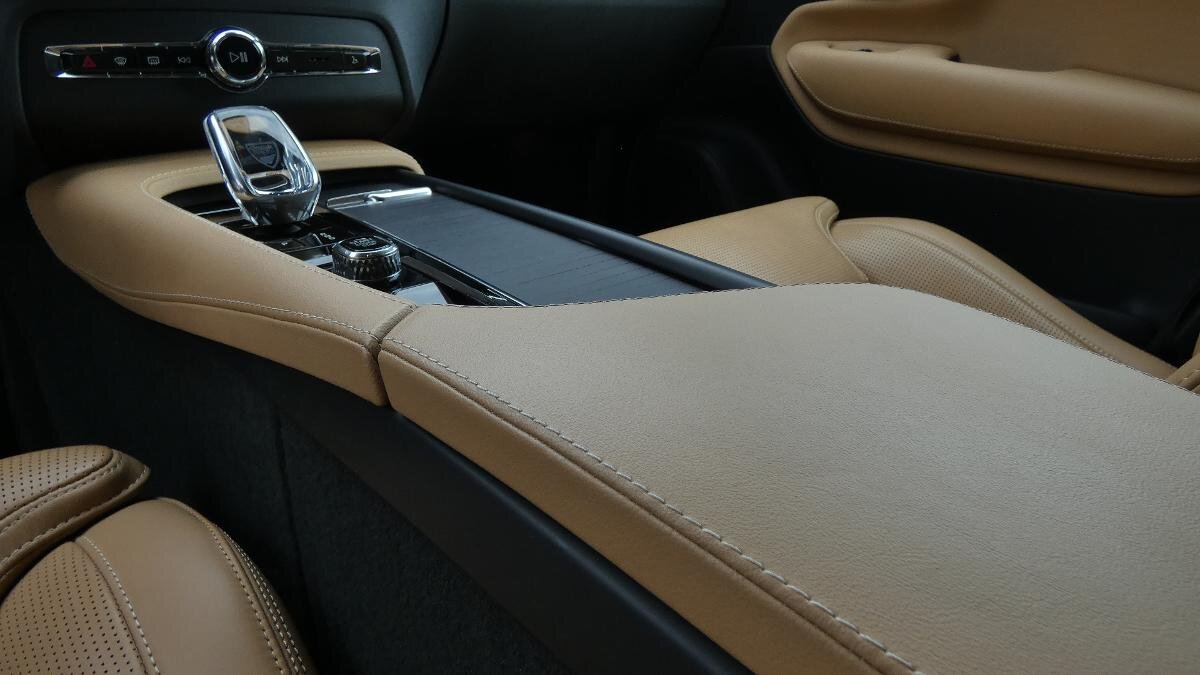 Volvo XC90 SUV / Terénní 2,0 l 220 kw