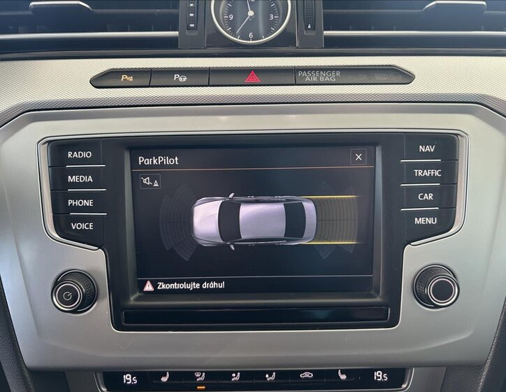 Volkswagen Passat Sedan / Limuzína 1,4 l 110 kw