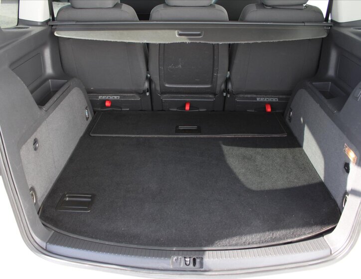 Volkswagen Touran 12