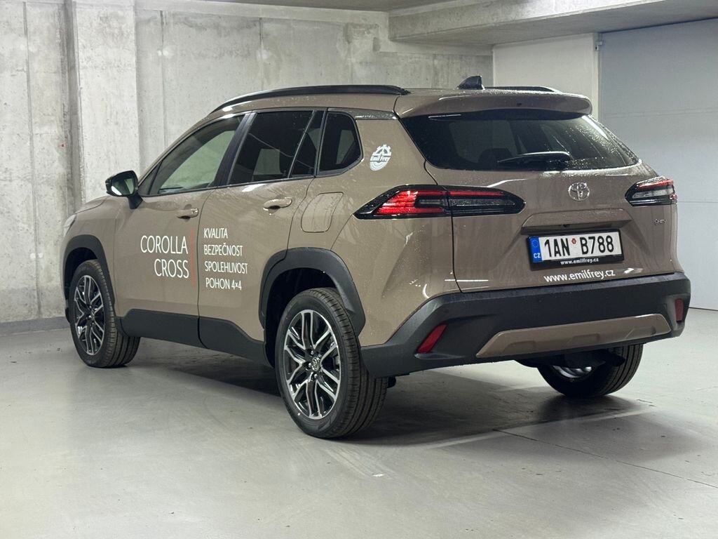 Toyota Corolla Cross SUV / Terénní 1,8 l 98 kw