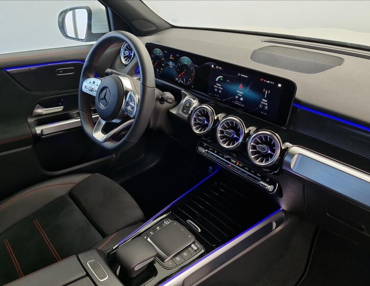 Mercedes-Benz GLB 18