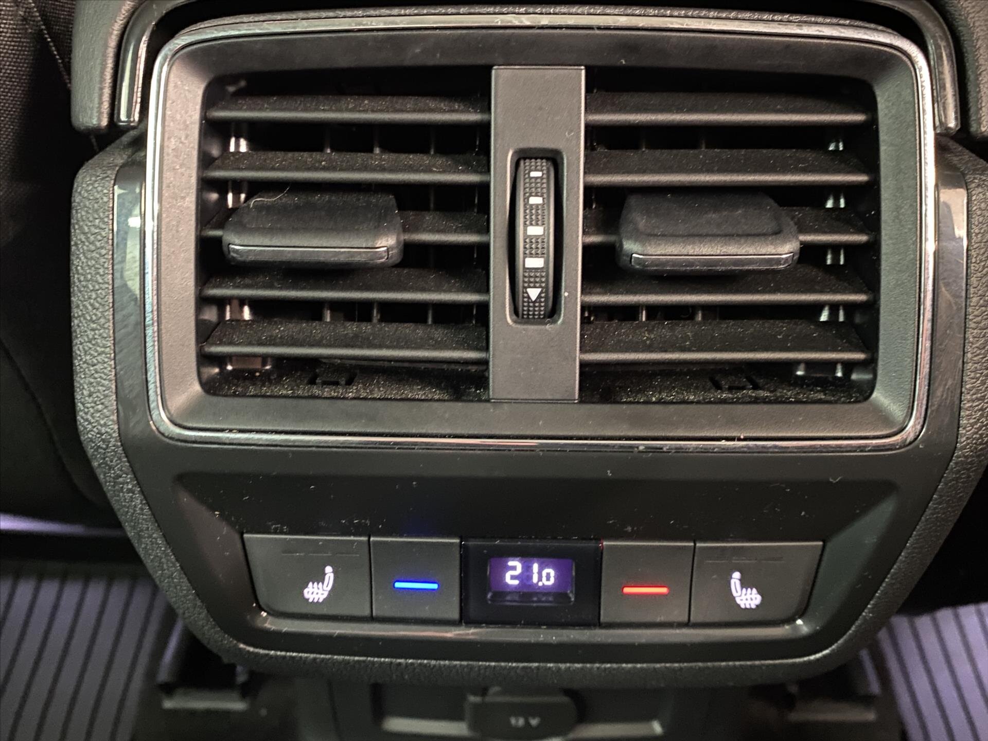 Škoda Karoq SUV 2,0 l 110 kw