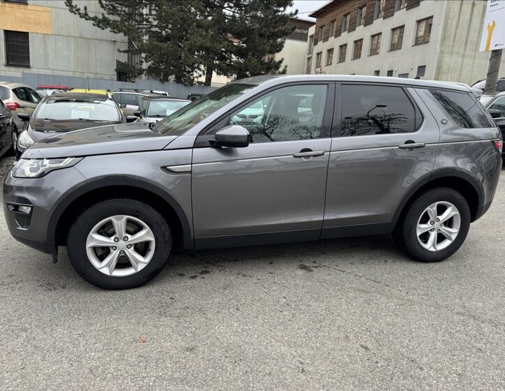 Land Rover Discovery Sport SUV 2,0 l 110 kw