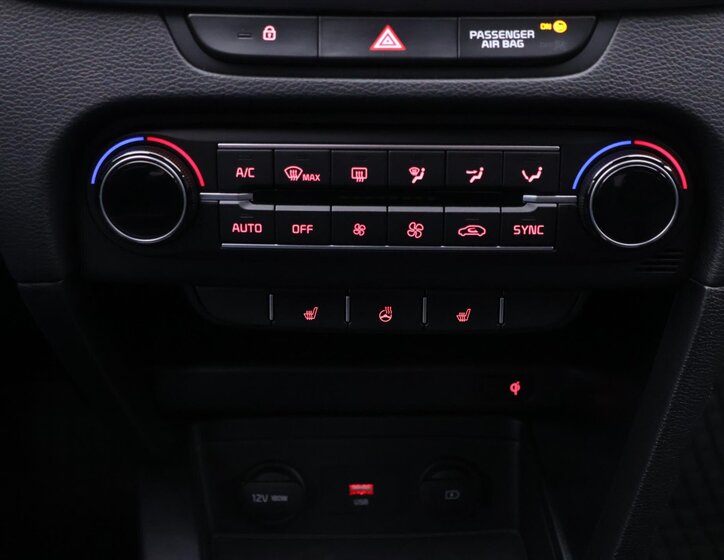 KIA Ceed Hatchback 1,5 l 118 kw