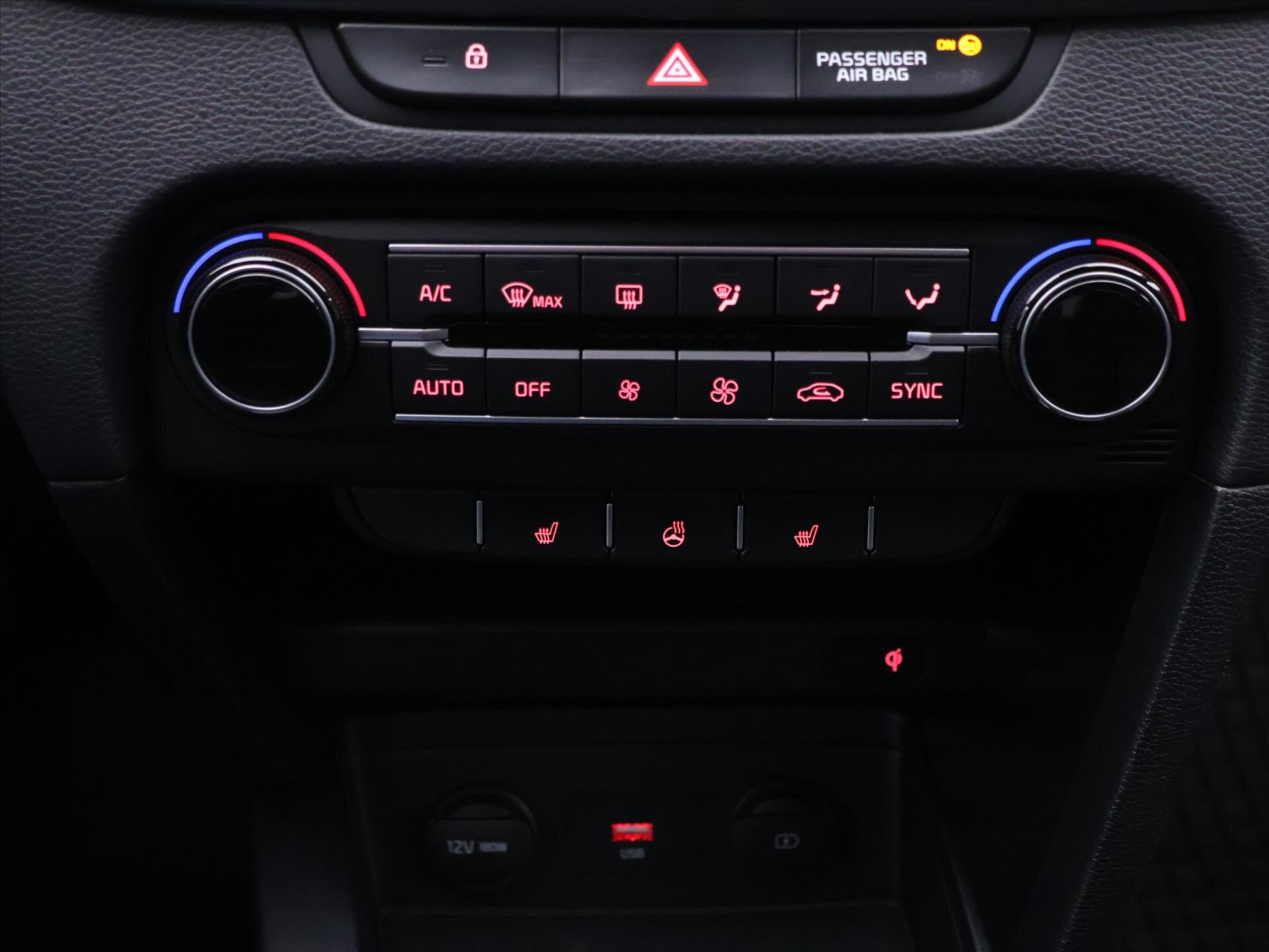 KIA Ceed Hatchback 1,5 l 118 kw