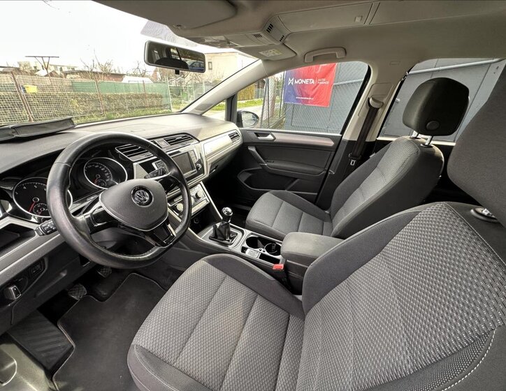Volkswagen Touran MPV 1,2 l 81 kw