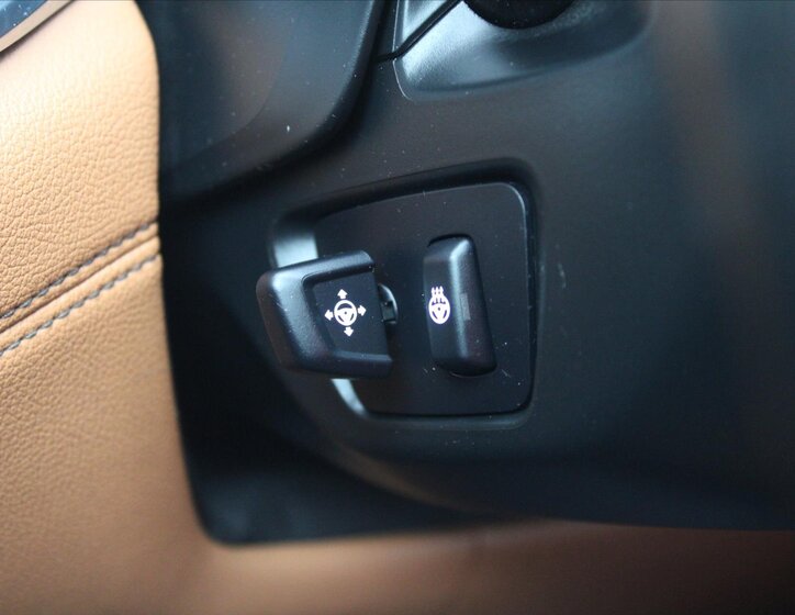 BMW Řada 7 Sedan / Limuzína 3,0 l 195 kw