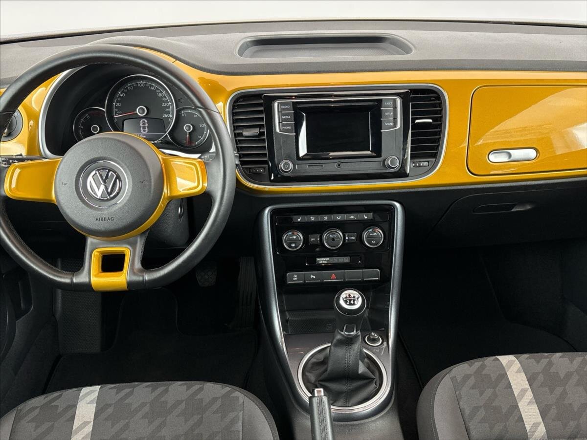 Volkswagen Beetle Hatchback 1,2 l 77 kw