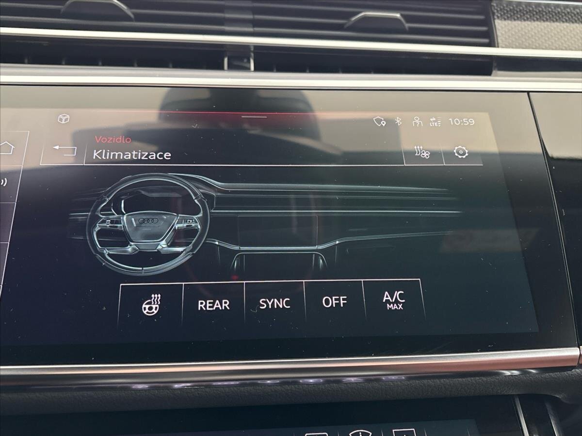 Audi A8 Sedan / Limuzína 3,0 l 210 kw