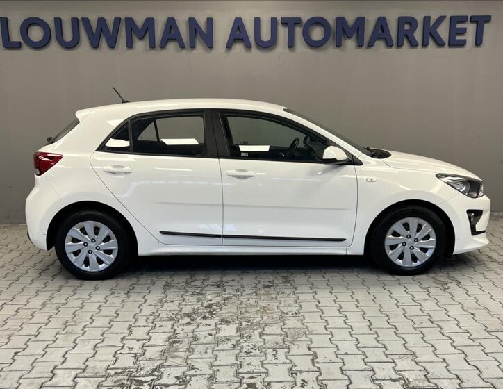 KIA Rio Hatchback 1,2 l 61 kw
