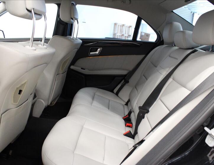 Mercedes-Benz Třídy E 14