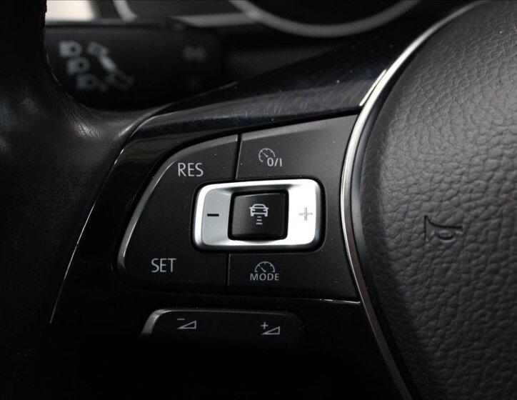 Volkswagen Passat 18