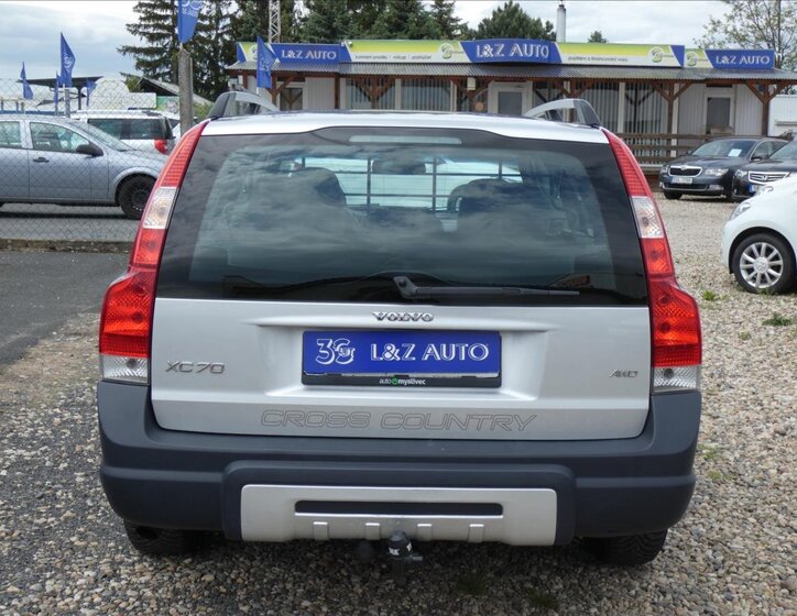 Volvo XC70 Kombi 2,4 l 136 kw