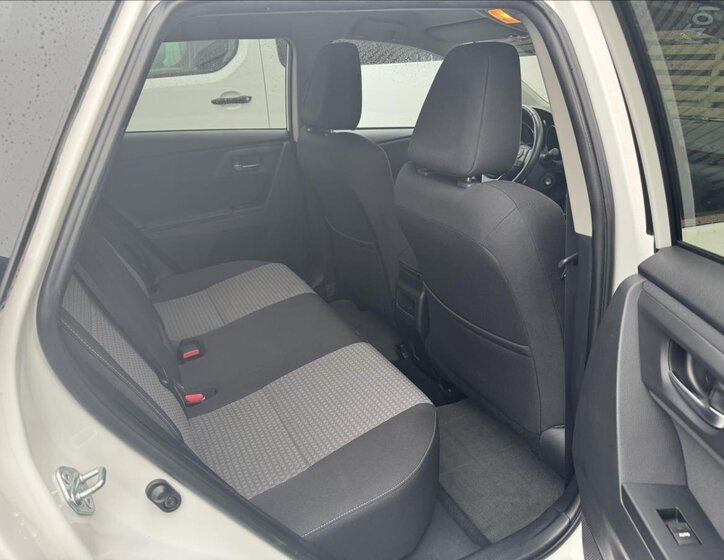 Toyota Auris Kombi 1,6 l 97 kw