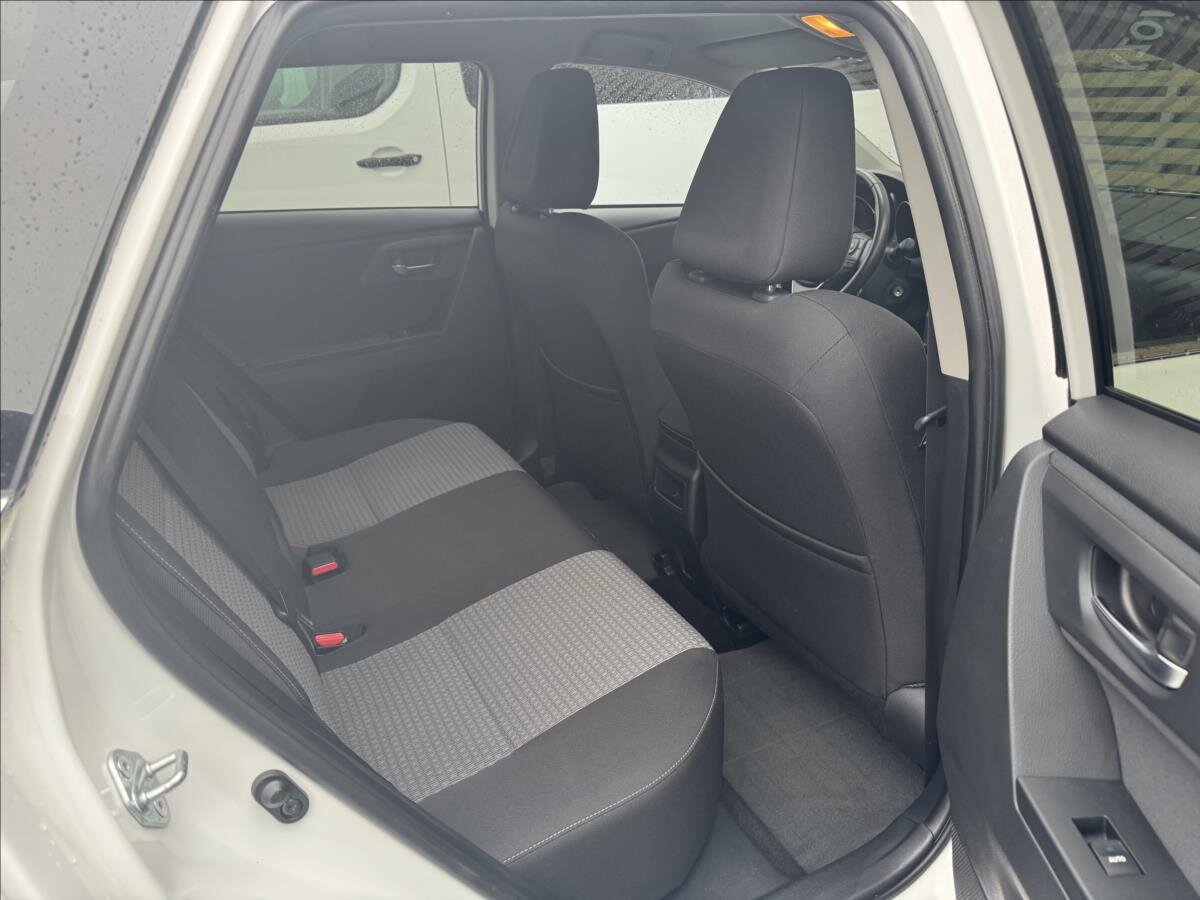 Toyota Auris Kombi 1,6 l 97 kw