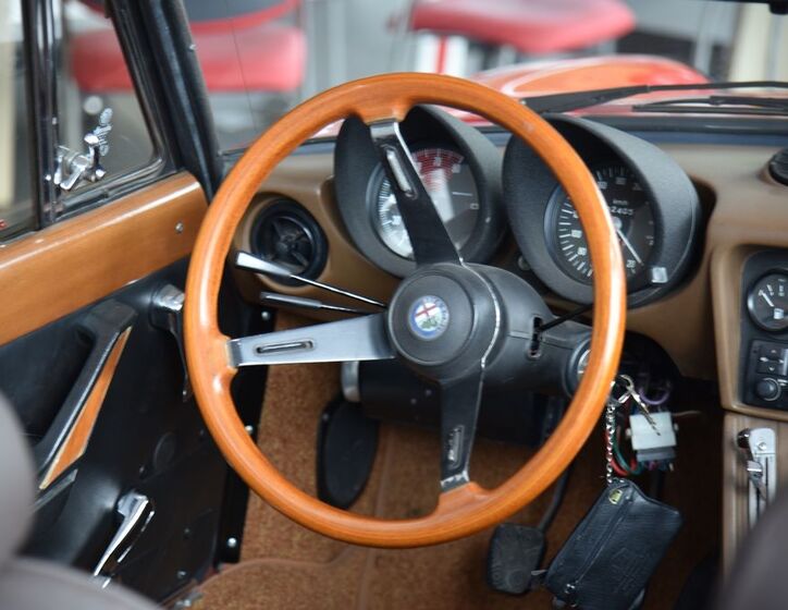 Alfa Romeo Spider 17