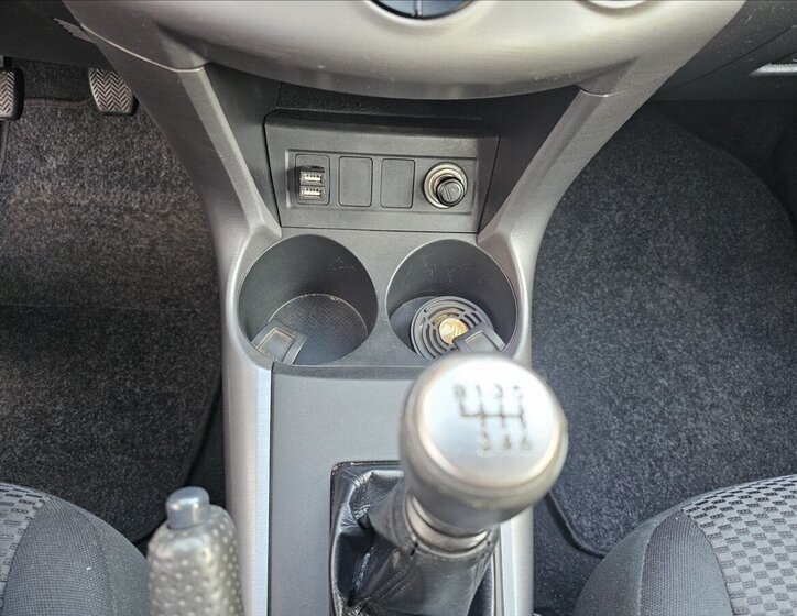 Toyota RAV4 Kombi 2,2 l 100 kw