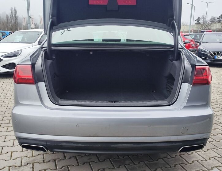 Audi A6 Sedan / Limuzína 3,0 l 200 kw