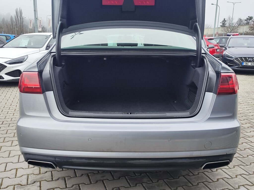 Audi A6 Sedan / Limuzína 3,0 l 200 kw