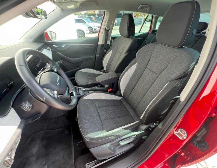 Škoda Scala Hatchback 1,0 l 85 kw