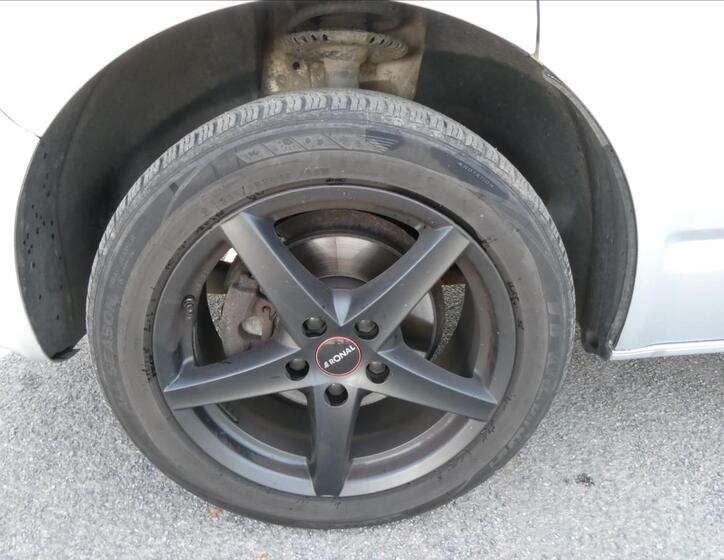 Volkswagen Caravelle 17