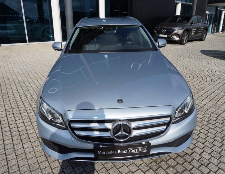 Mercedes-Benz Třídy E Kombi 2,0 l 143 kw