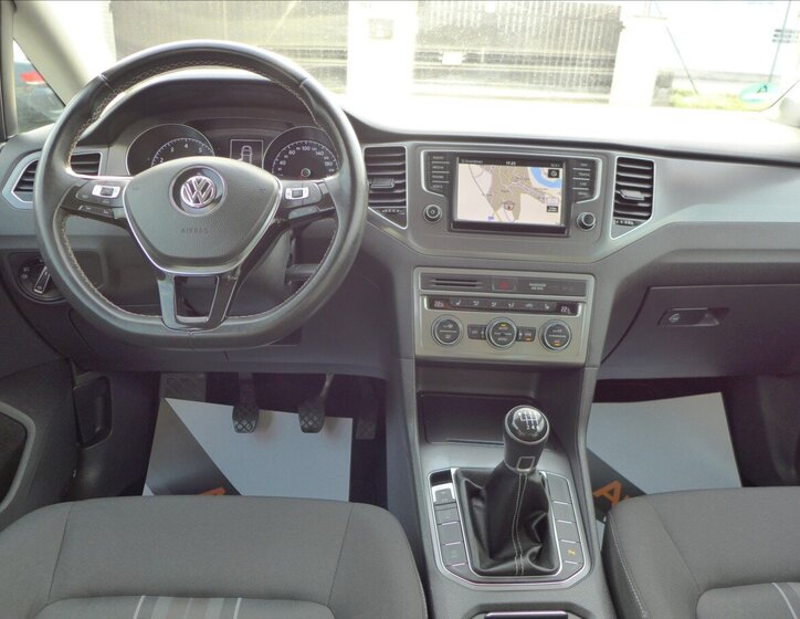 Volkswagen Golf Sportsvan Kombi 1,2 l 81 kw