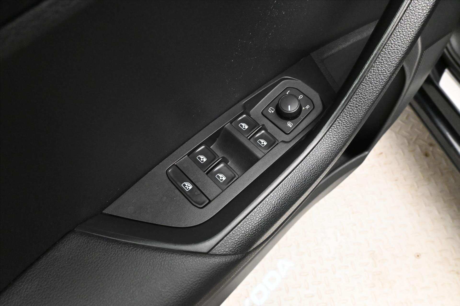 Škoda Karoq SUV 1,5 l 110 kw