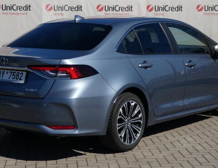 Toyota Corolla Sedan / Limuzína 1,8 l 72 kw