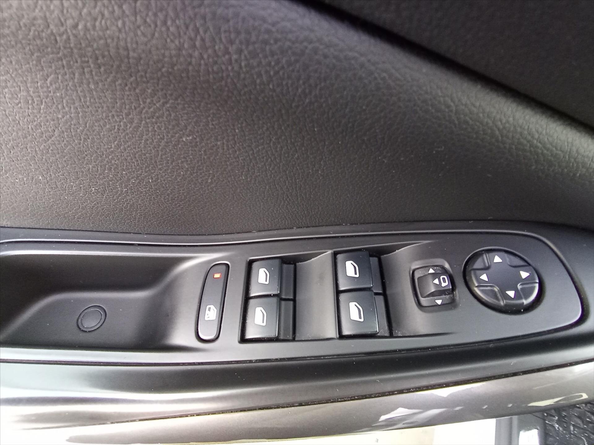 Opel Grandland Ostatní 2,0 l 130 kw