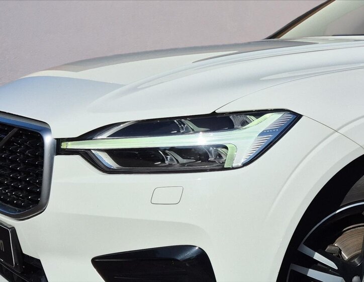 Volvo XC60 SUV / Terénní 2,0 l 140 kw