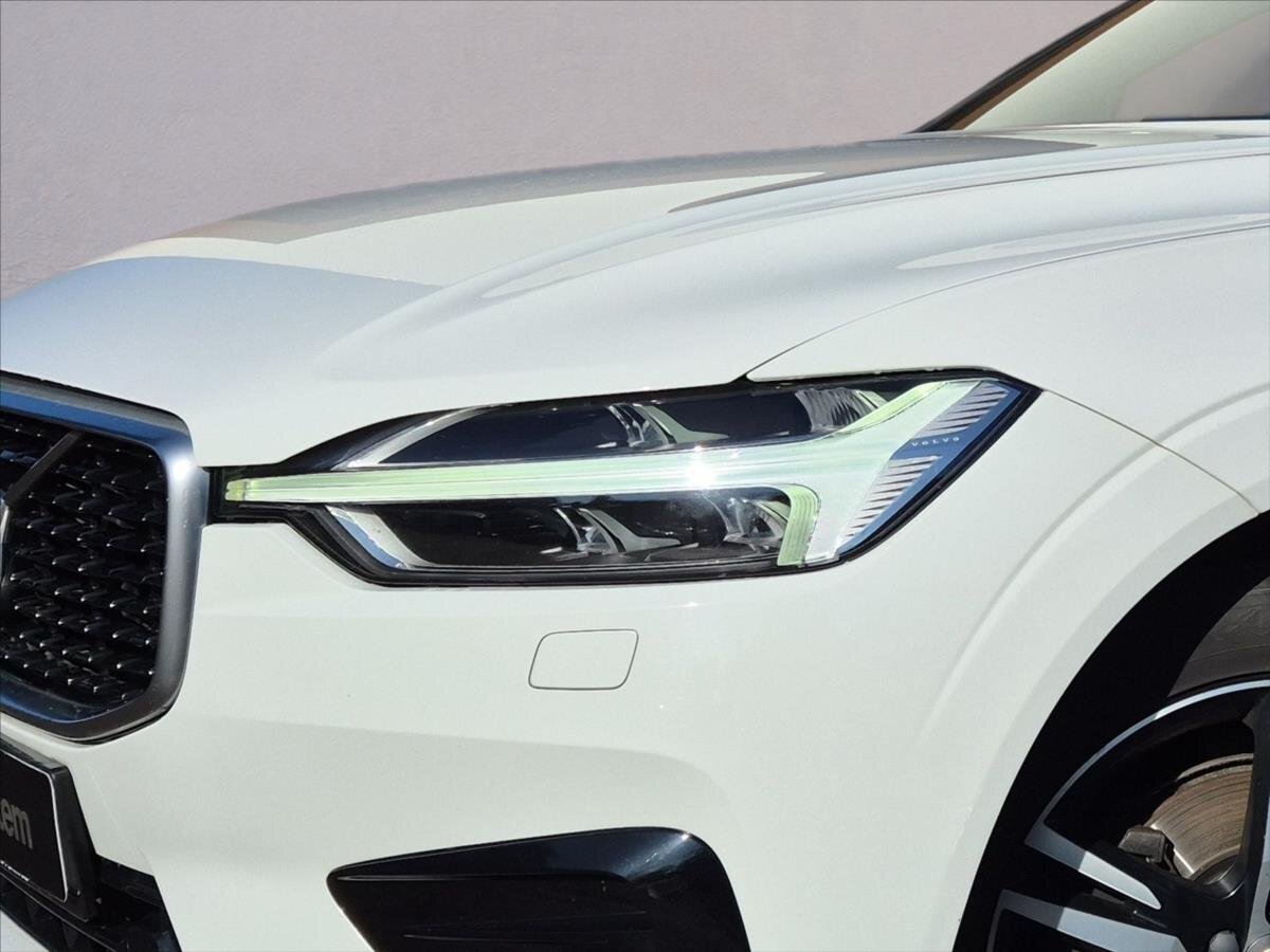 Volvo XC60 SUV / Terénní 2,0 l 140 kw